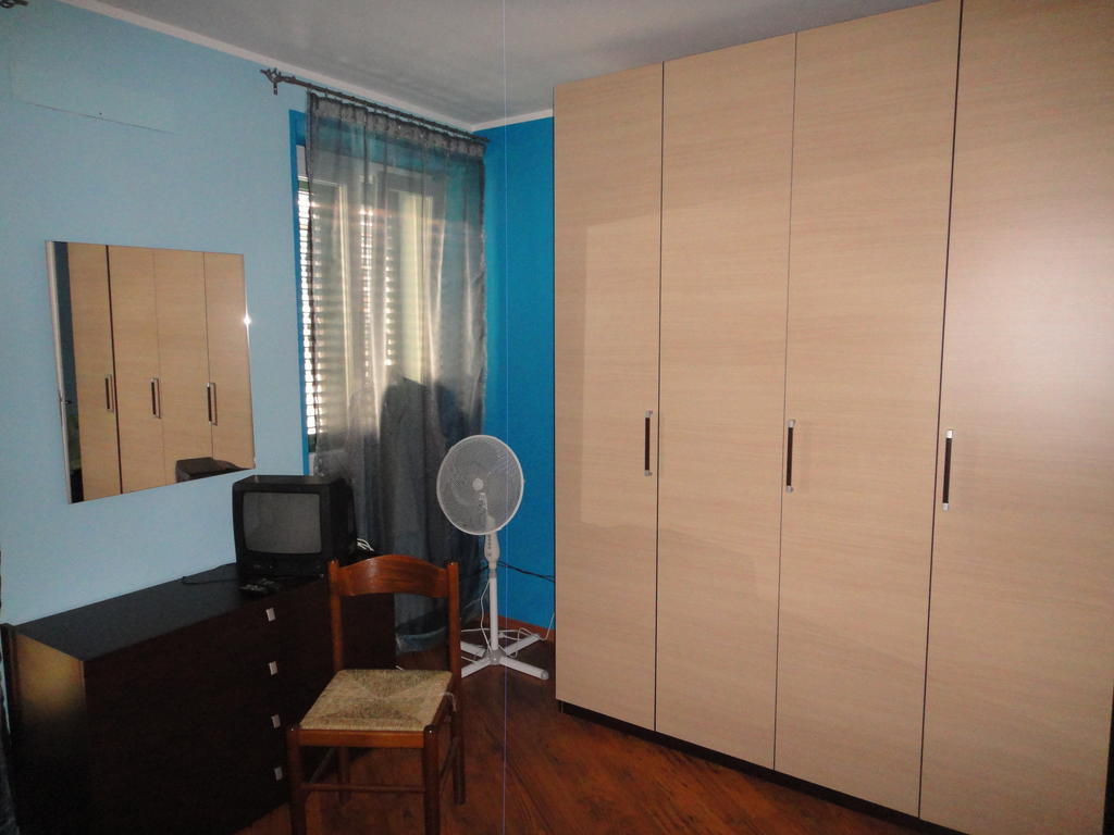Cantina Molina Apartamento Mandello del Lario Quarto foto
